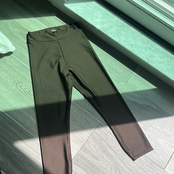ALO legging - Picture 2 of 3
